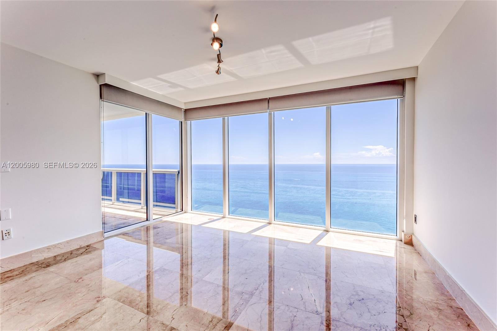 1830 S Ocean Dr #4601, Hallandale Beach FL 33009