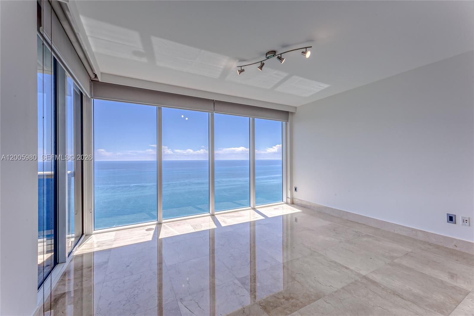 1830 S Ocean Dr #4601, Hallandale Beach FL 33009