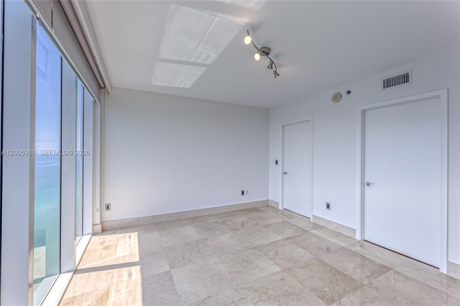 1830 S Ocean Dr #4601, Hallandale Beach FL 33009