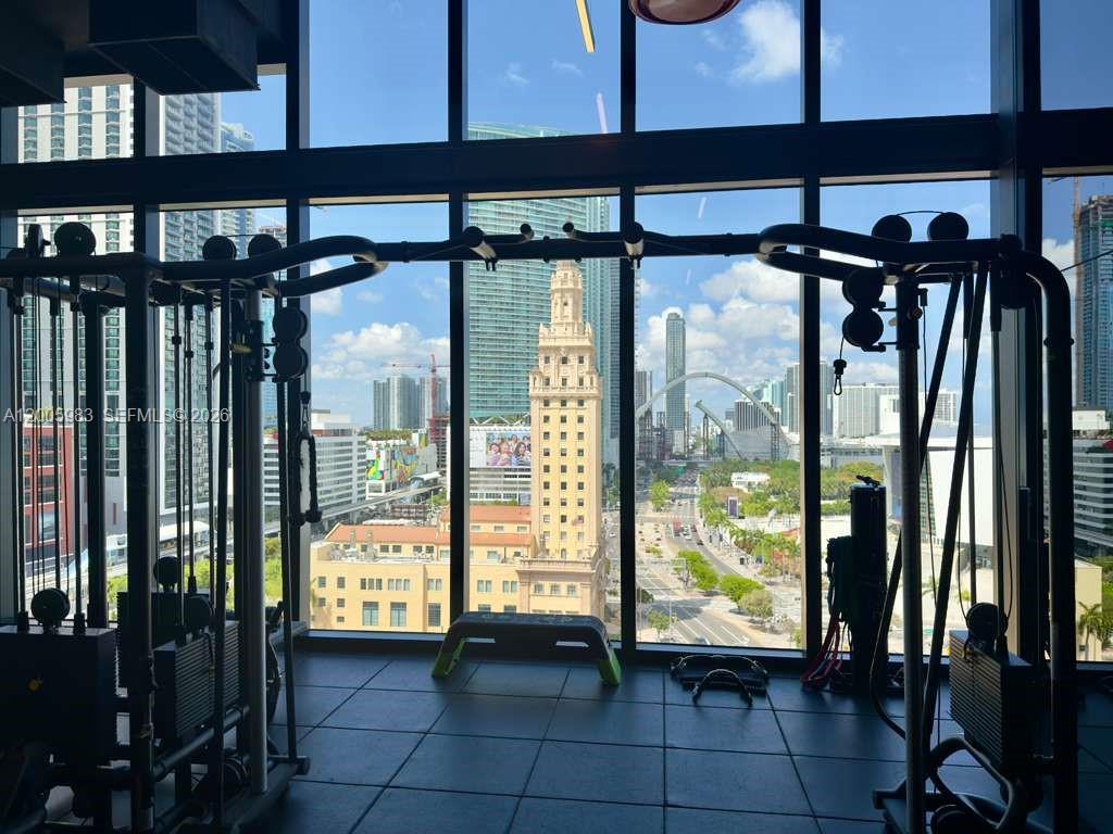 398 NE 5th St #4313, Miami FL 33132