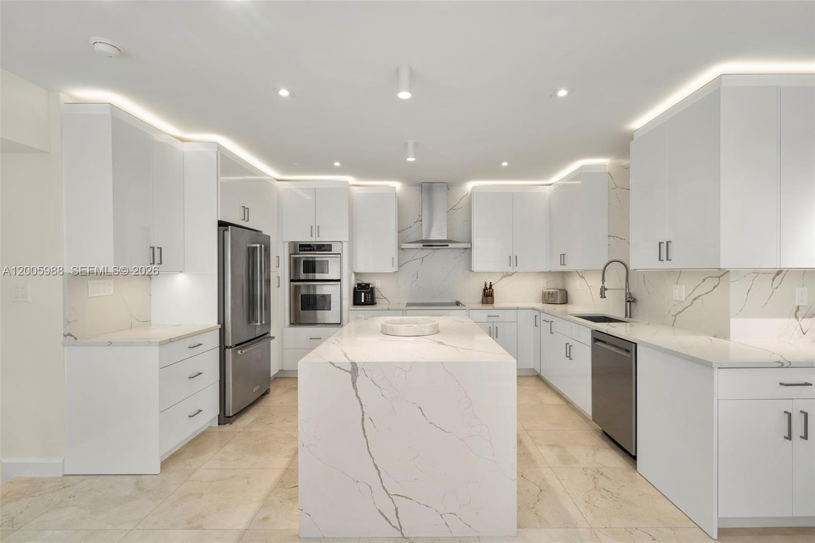 1830 S Ocean Dr #5103, Hallandale Beach FL 33009