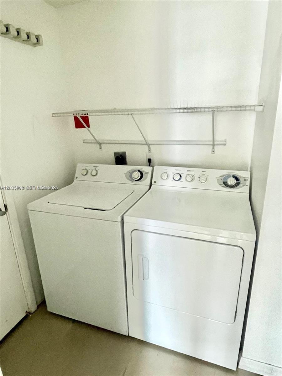 218 SE 14th St #903, Miami FL 33131