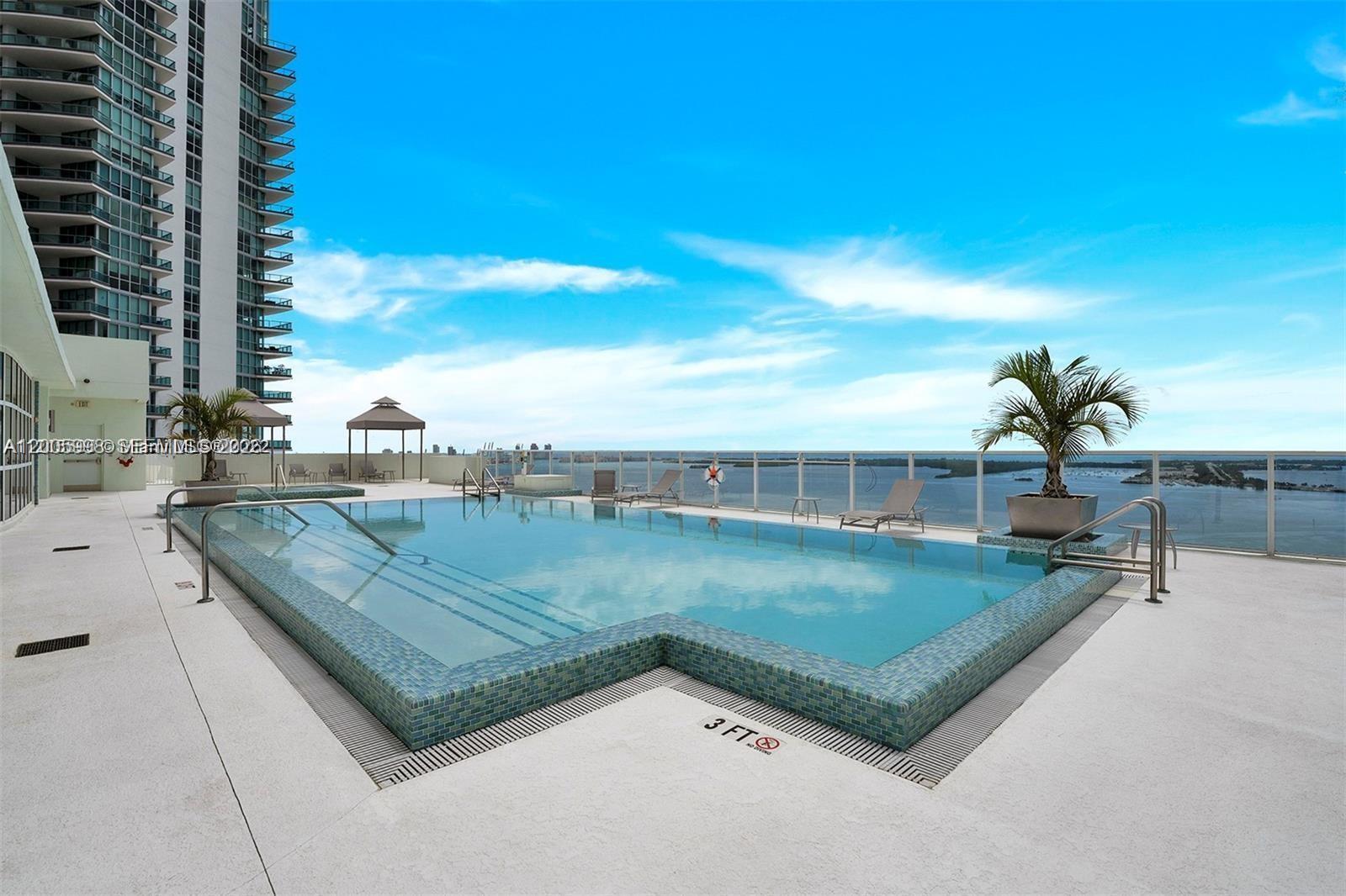 218 SE 14th St #903, Miami FL 33131