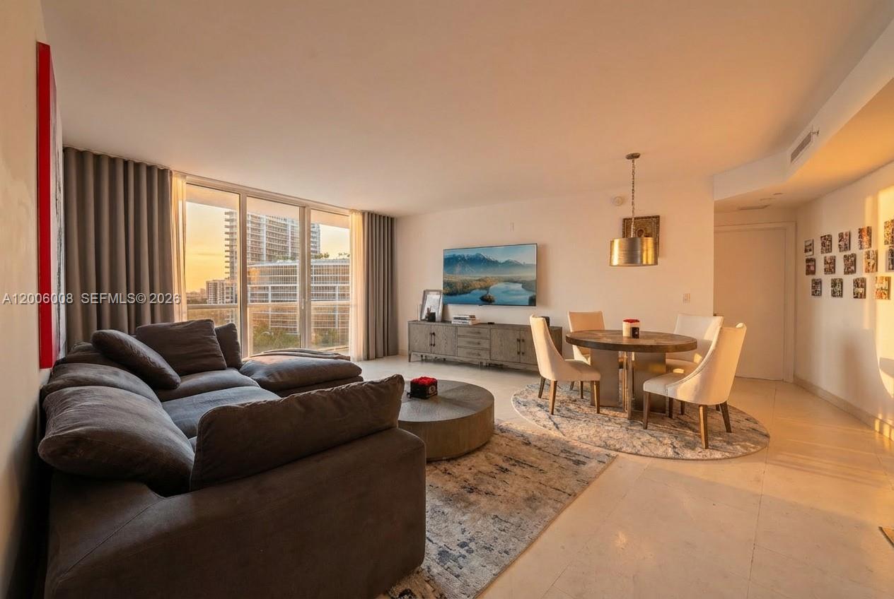 901 Brickell Key Blvd #1009, Miami FL 33131