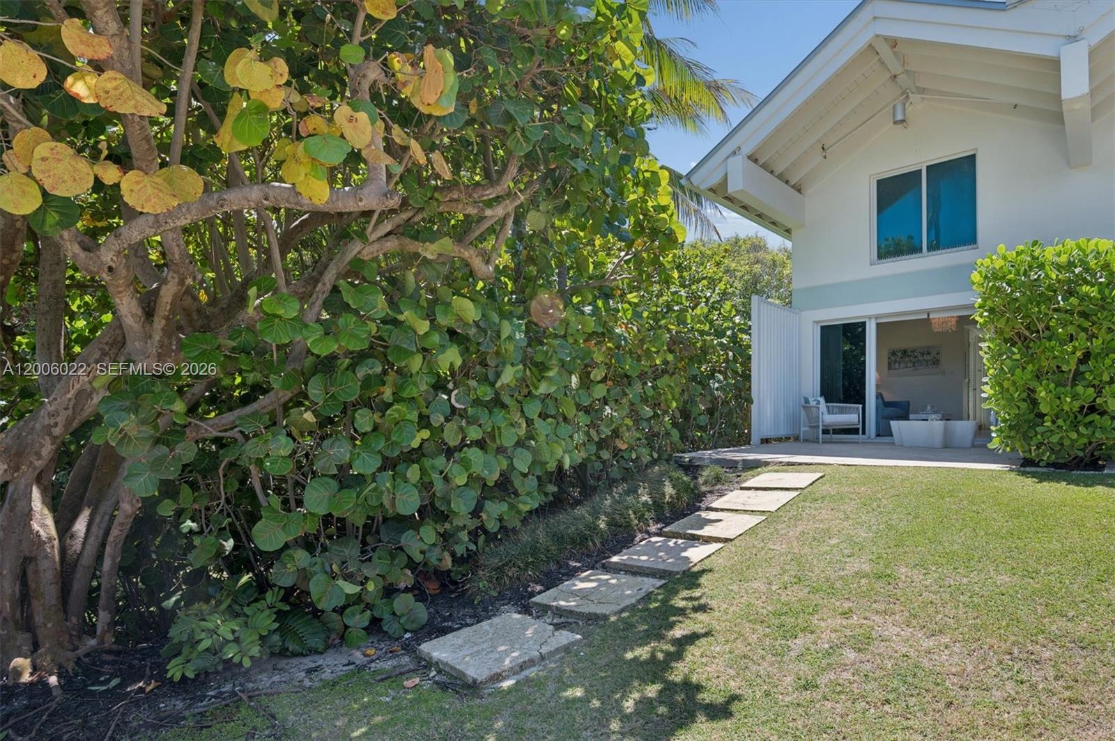 100 S POINTE #CABANA 14, Miami Beach FL 33139