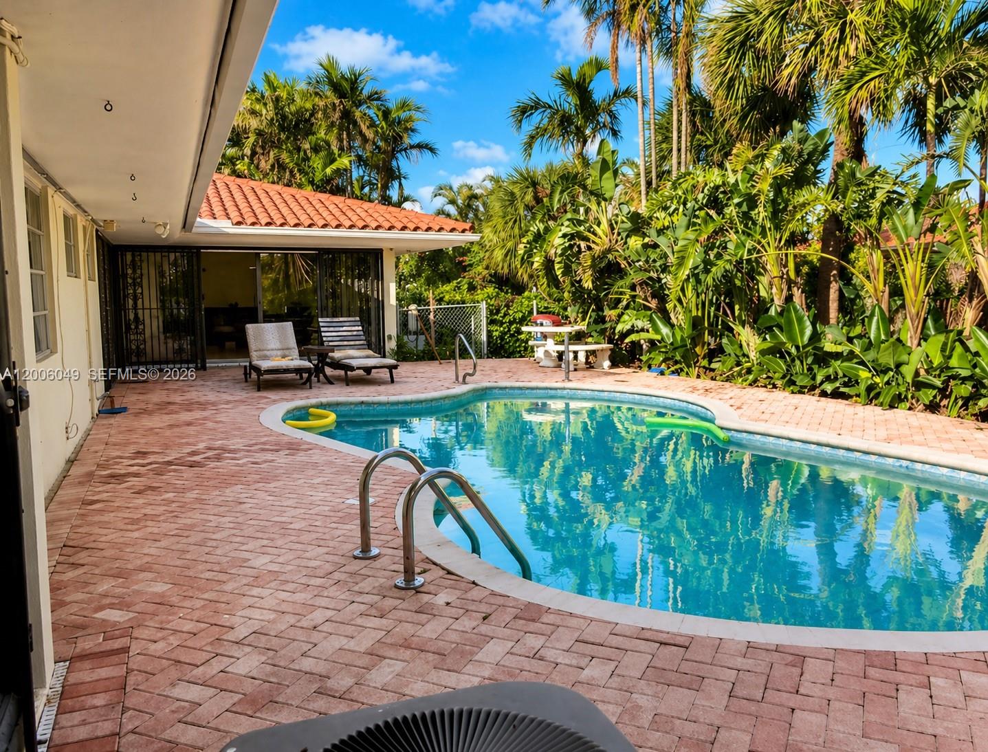 9205 Byron Ave, Surfside FL 33154