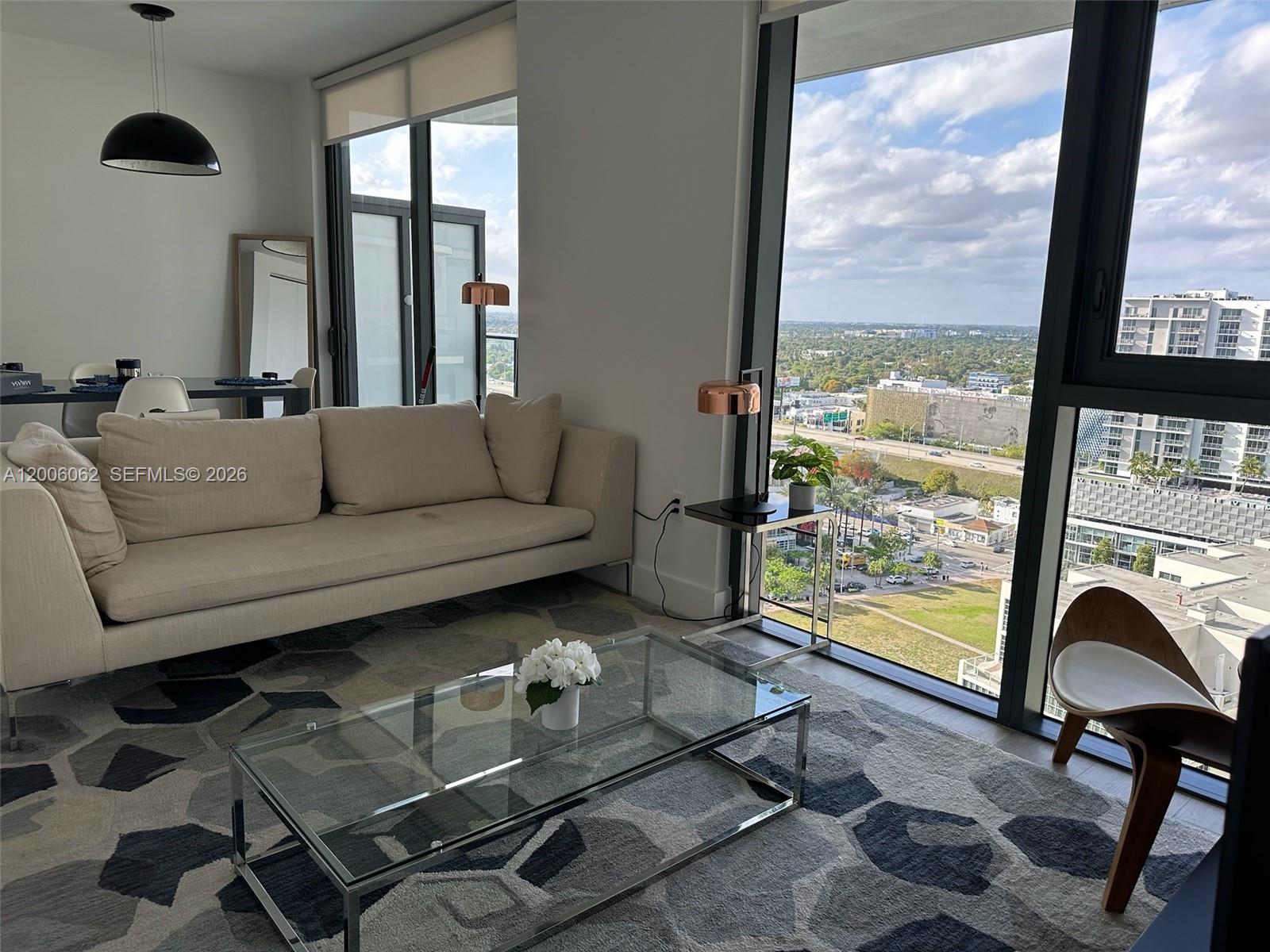 121 NE 34th St #1915, Miami FL 33137