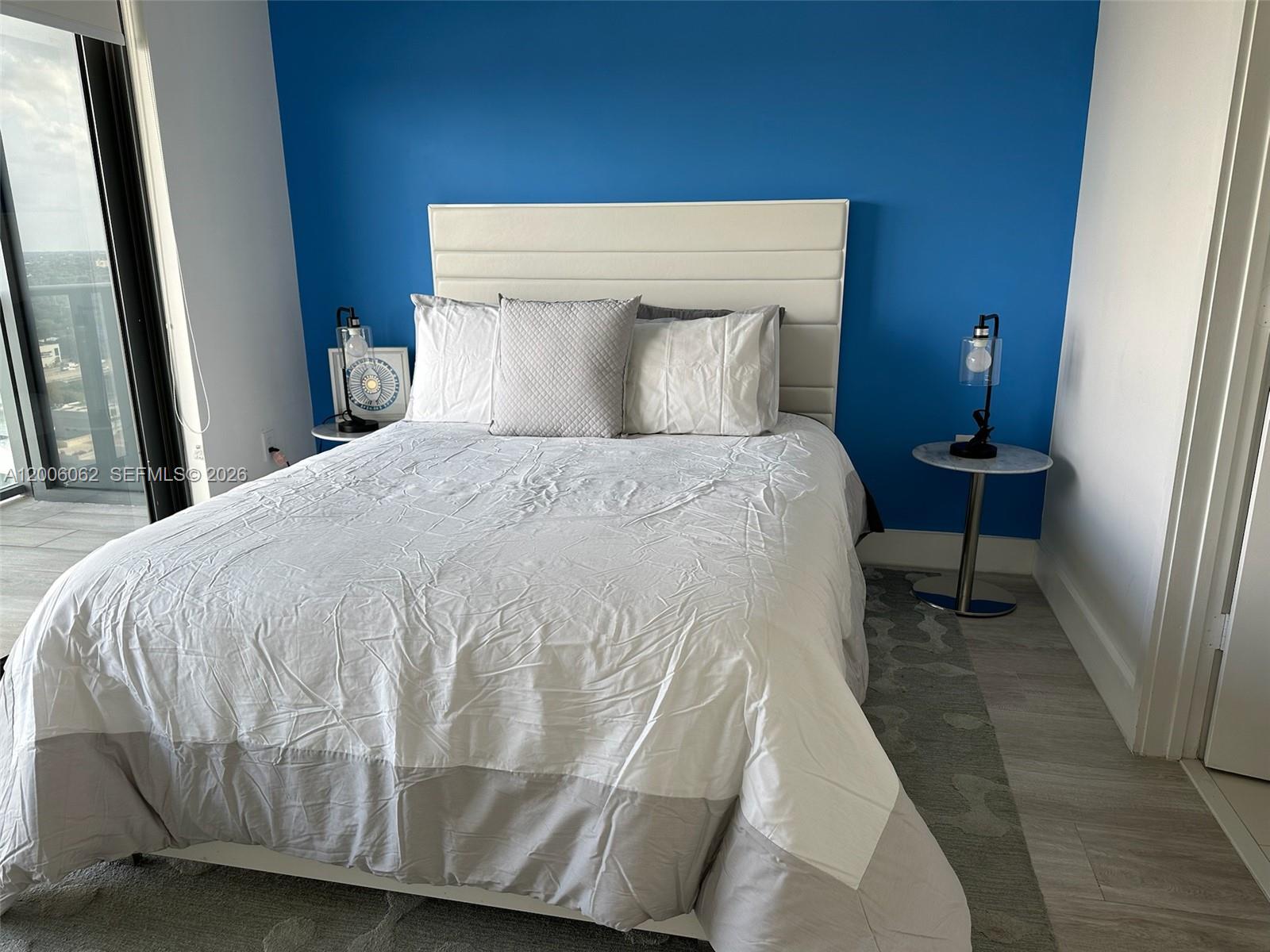 121 NE 34th St #1915, Miami FL 33137