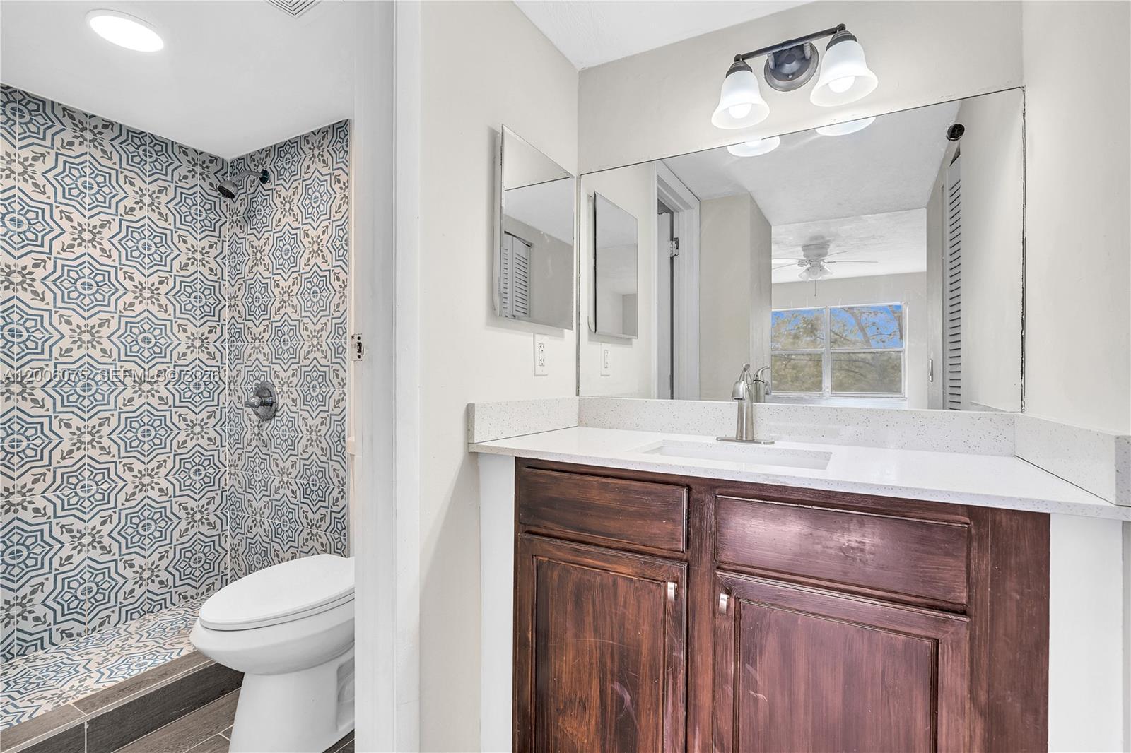 3360 Spanish Moss Ter #305, Lauderhill FL 33319