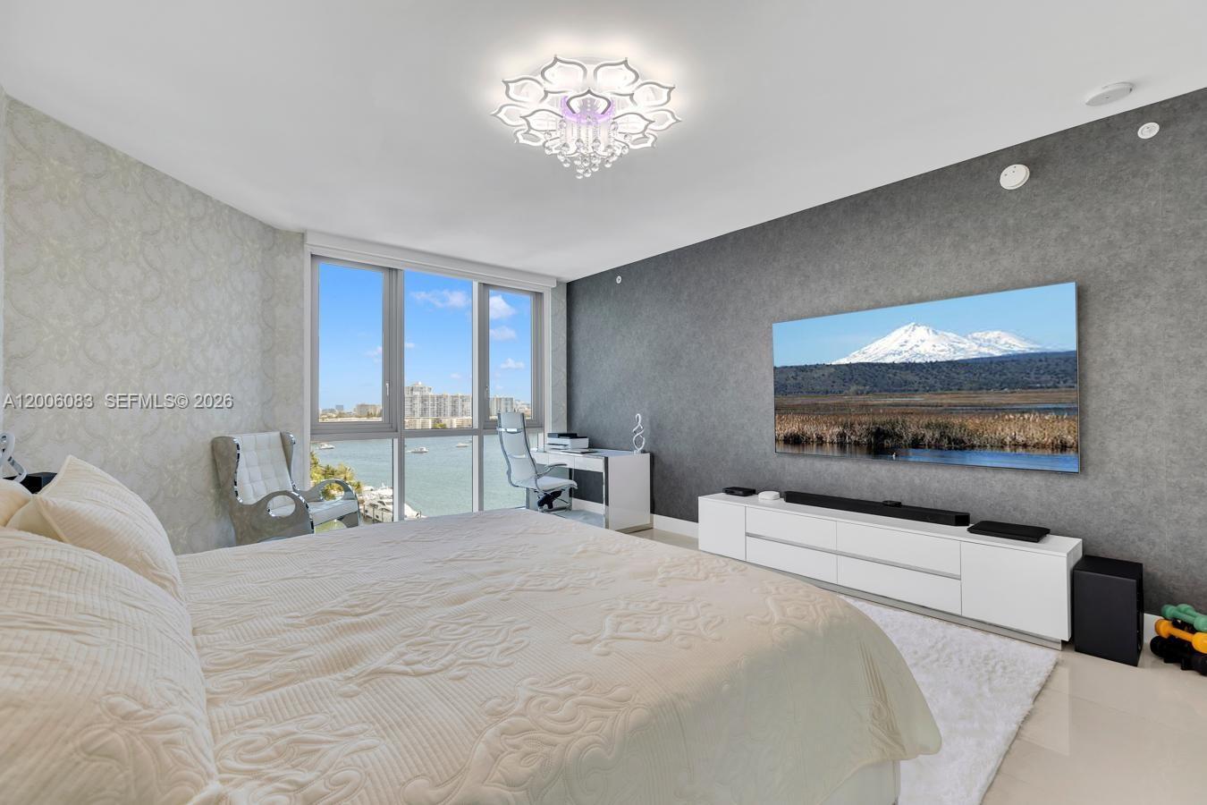 17111 Biscayne Blvd #909, North Miami Beach FL 33160
