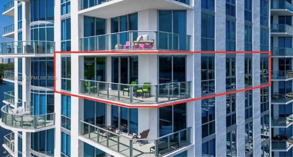 17111 Biscayne Blvd #909, North Miami Beach FL 33160