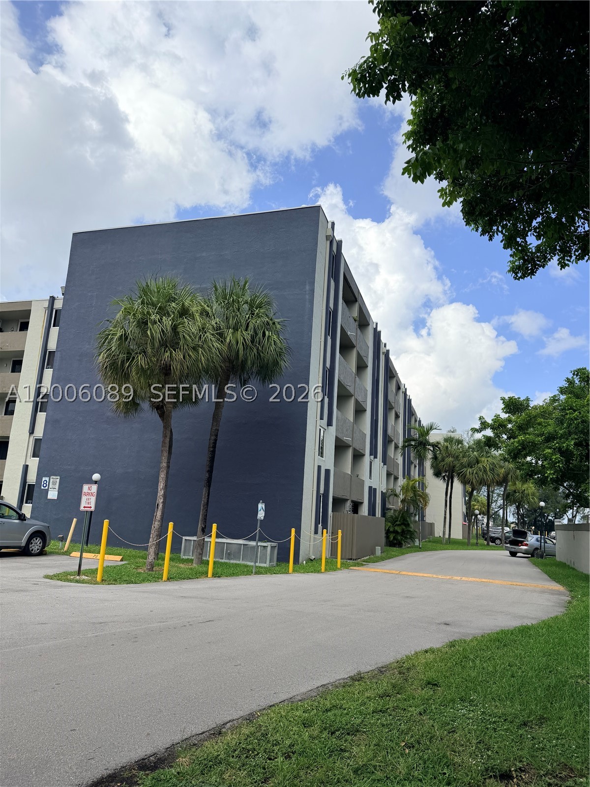 10090 NW 80th Ct #1203, Hialeah Gardens FL 33016