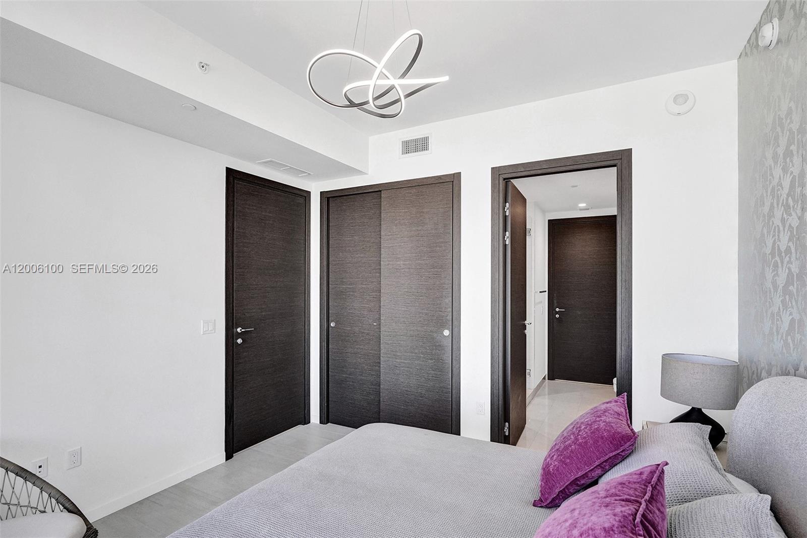 1000 Brickell Plaza #PH5106, Miami FL 33131