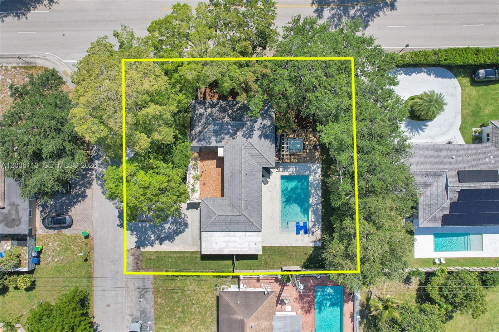 2 NW 89th St, El Portal FL 33150
