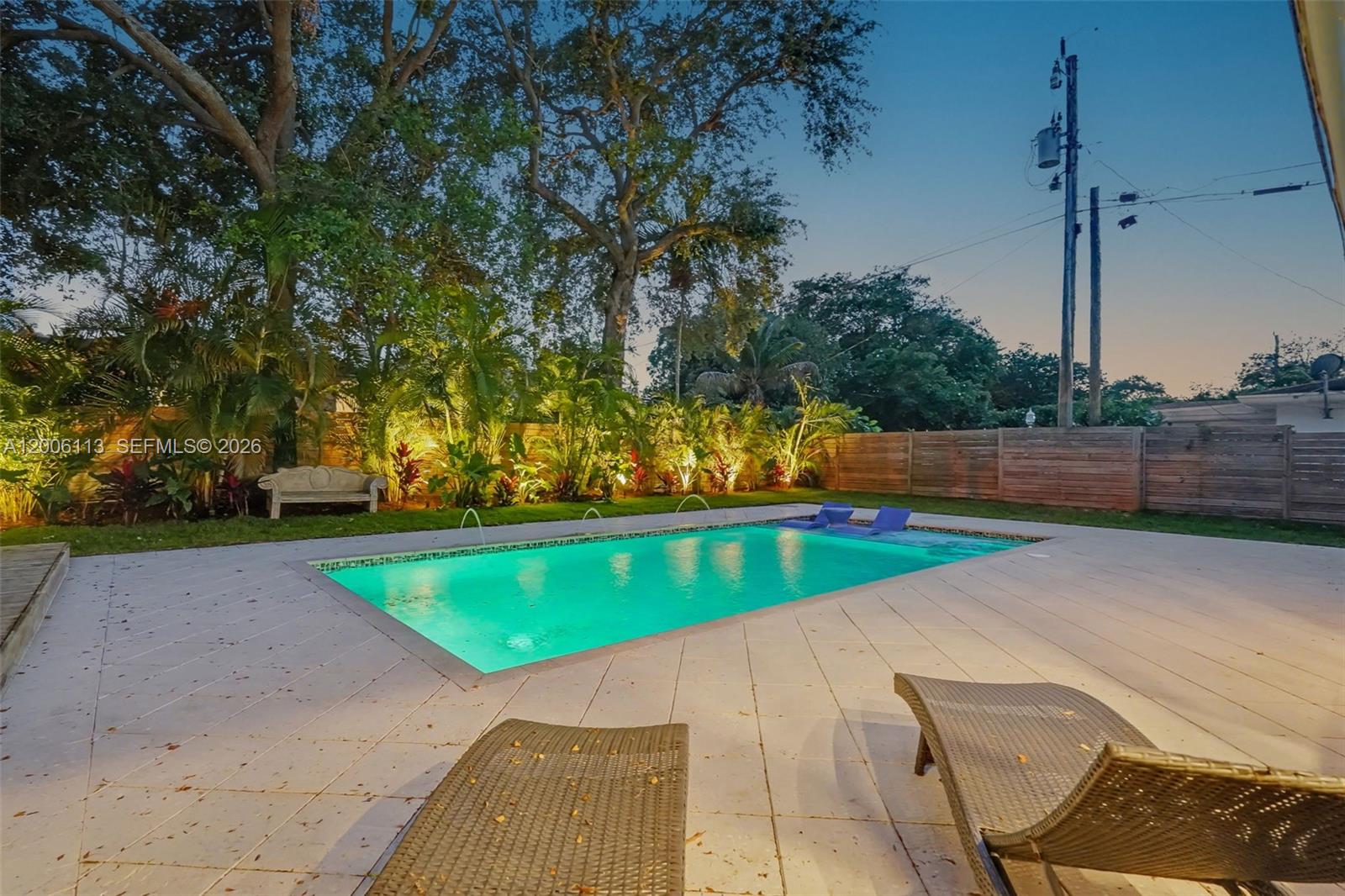 2 NW 89th St, El Portal FL 33150