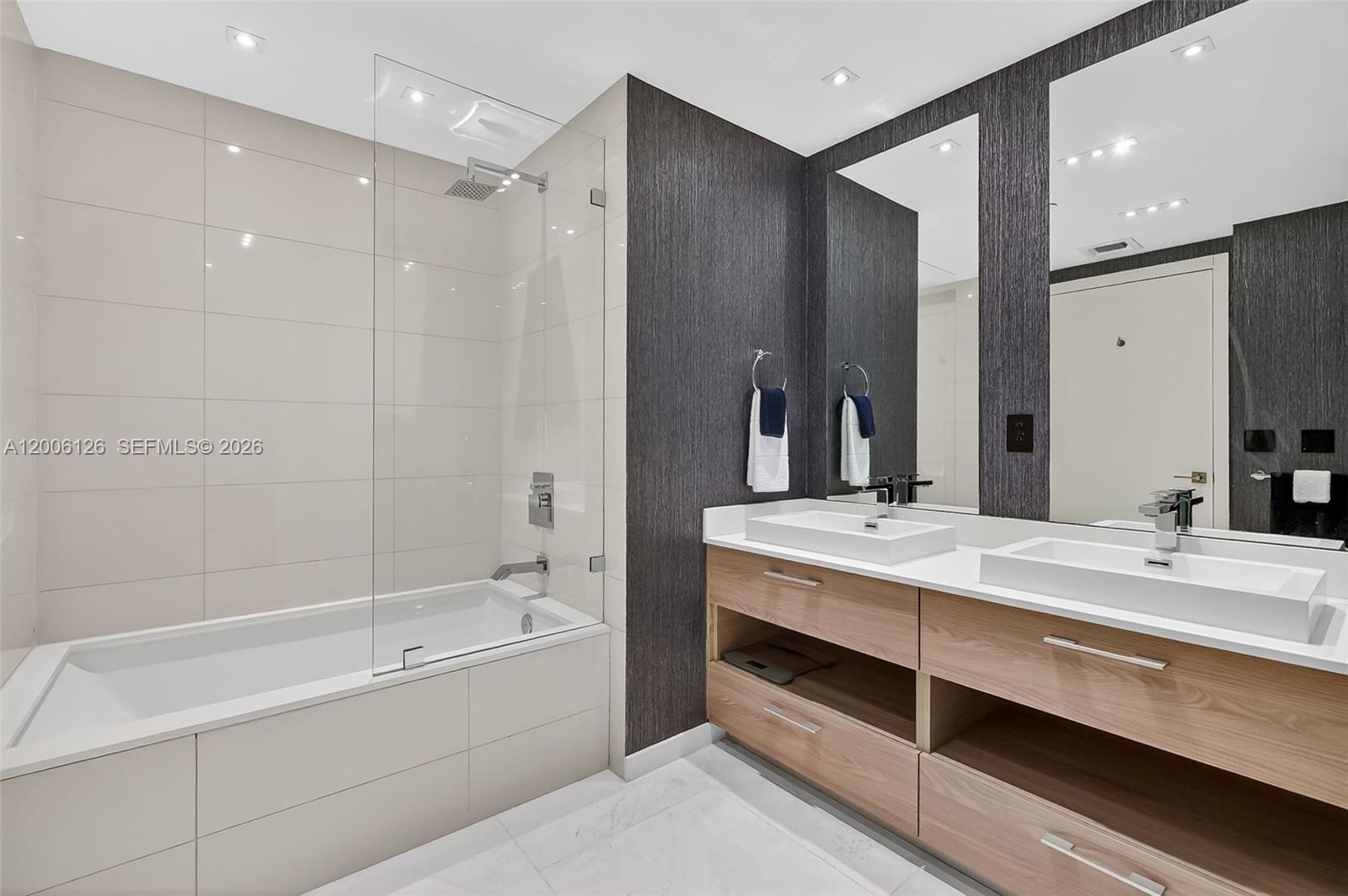 1300 S Miami Ave #3103, Miami FL 33130