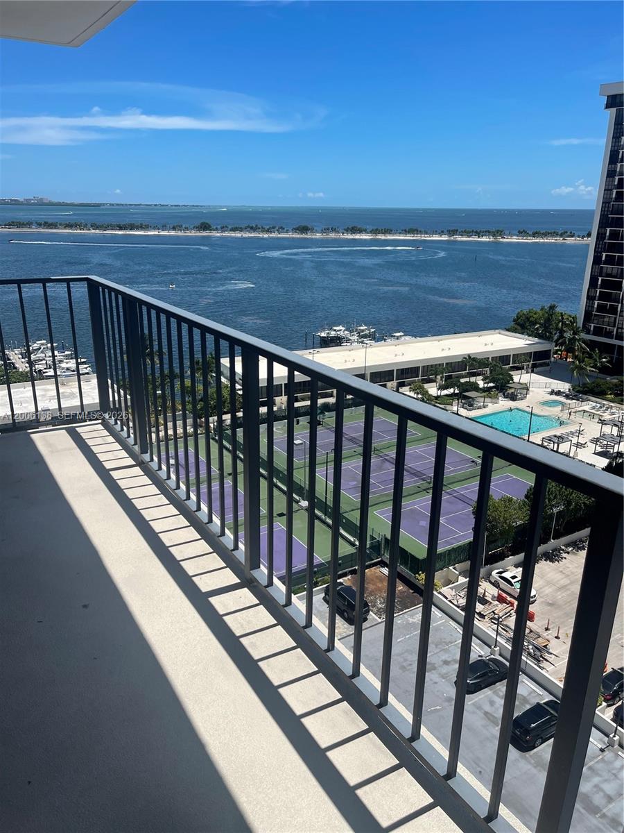 1901 Brickell Ave #B1504, Miami FL 33129