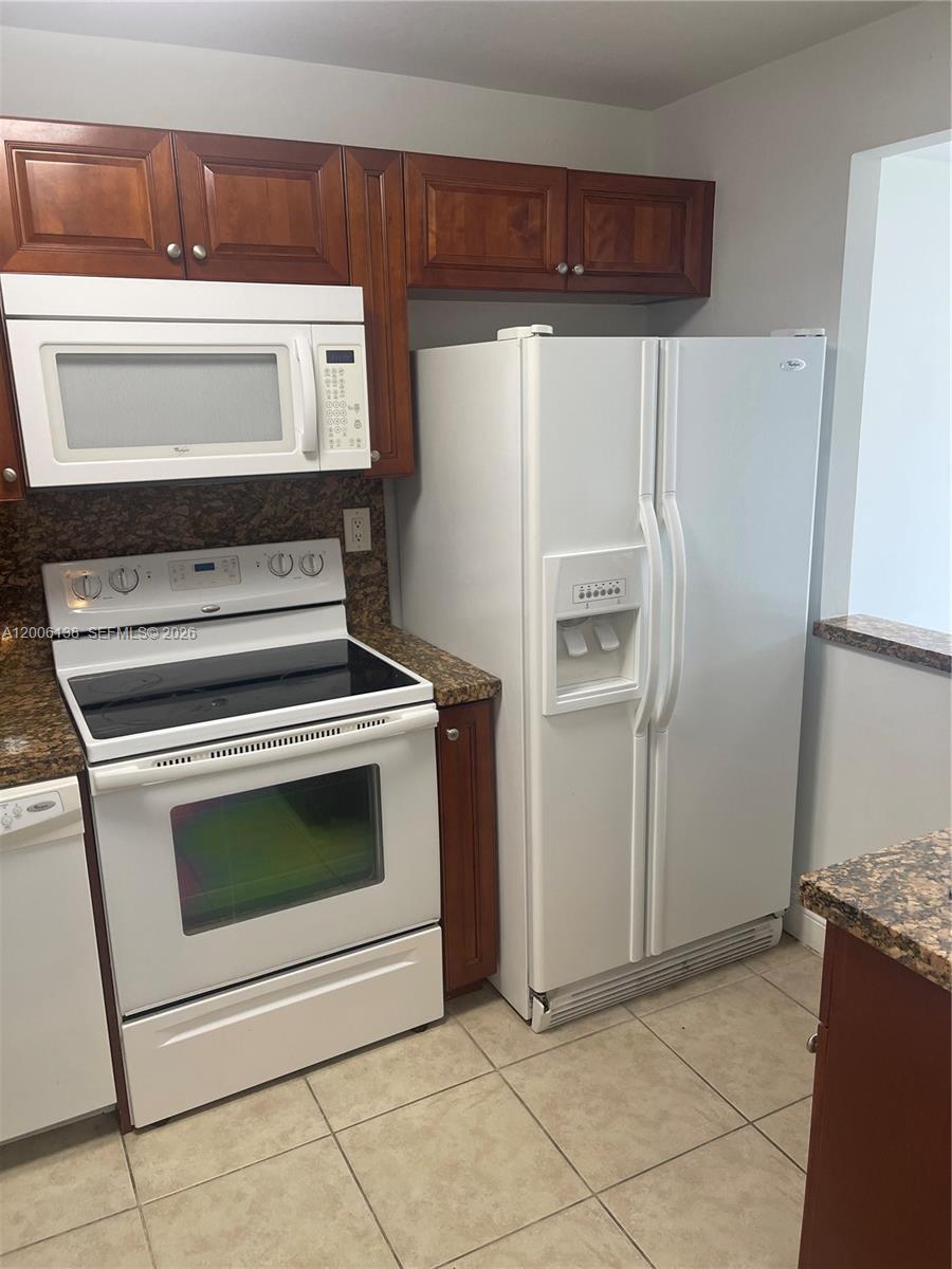 1901 Brickell Ave #B1504, Miami FL 33129