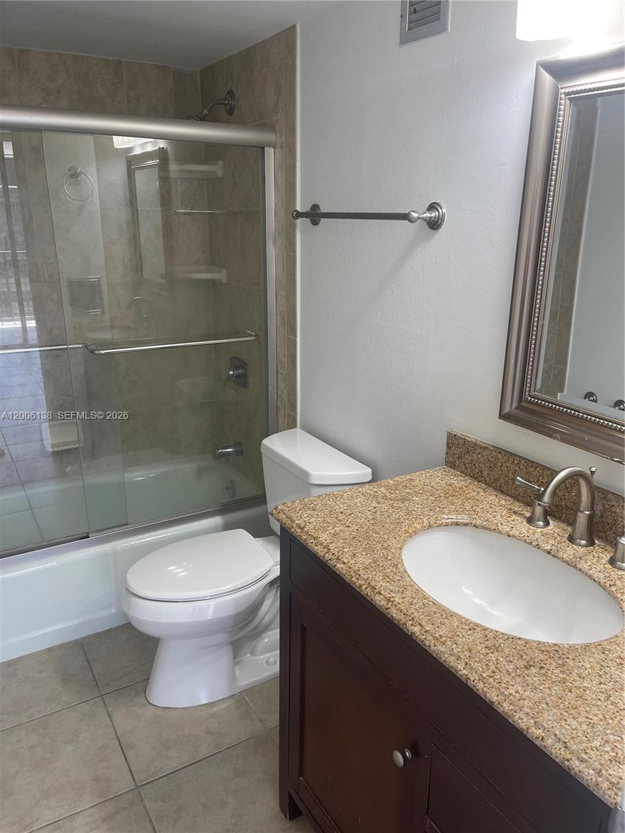 1901 Brickell Ave #B1504, Miami FL 33129