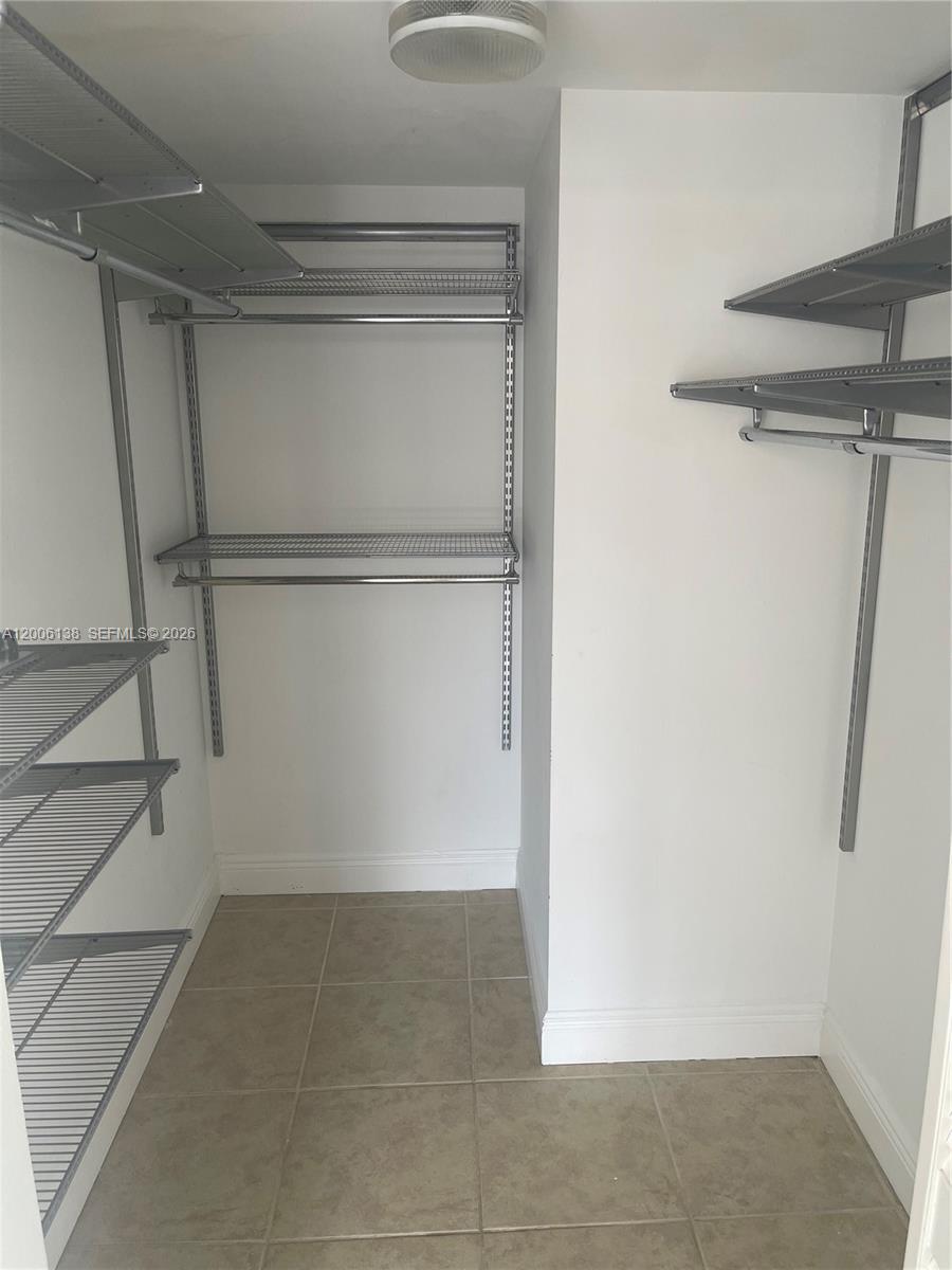 1901 Brickell Ave #B1504, Miami FL 33129