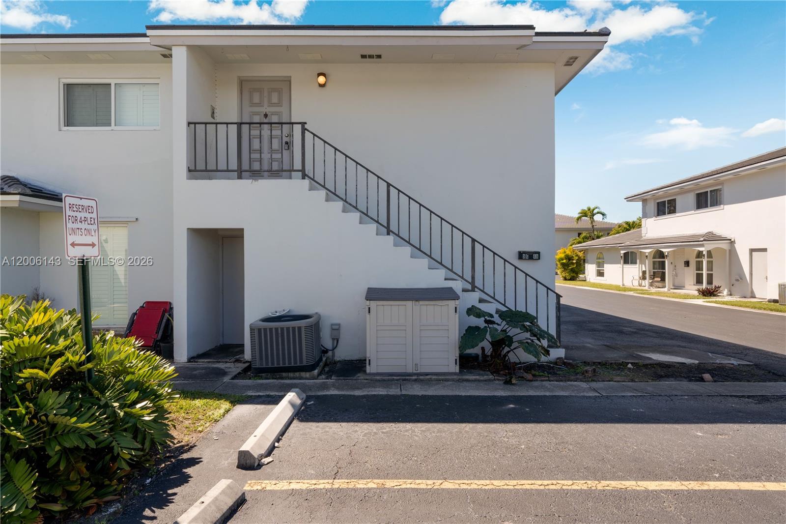 8048 SW 80 AVE #8048, Miami FL 33143