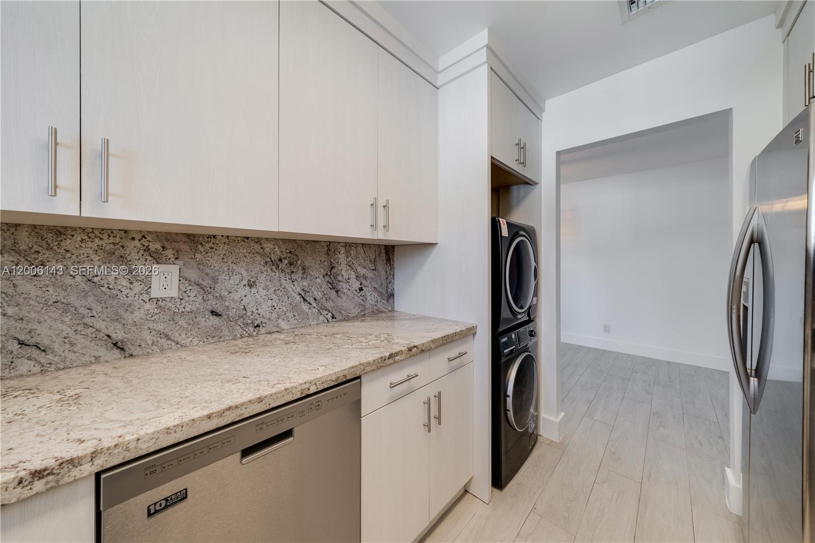 8048 SW 80 AVE #8048, Miami FL 33143