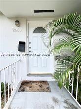 8960 NE 2nd Ave #1, El Portal FL 33138