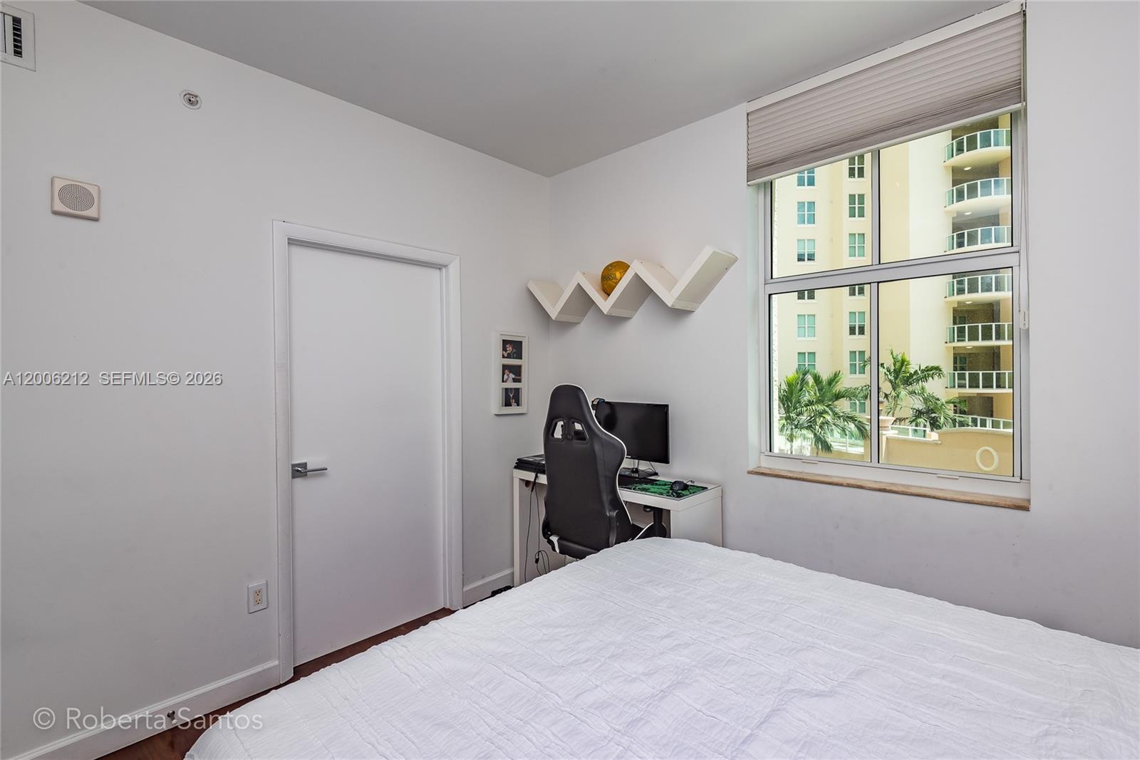 3340 NE 190th St #409, Aventura FL 33180