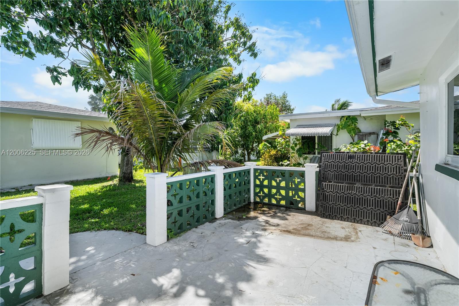 4402 NW 44th Ave, Tamarac FL 33319