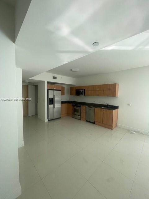 350 S Miami Ave #1112, Miami FL 33130