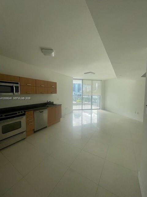 350 S Miami Ave #1112, Miami FL 33130