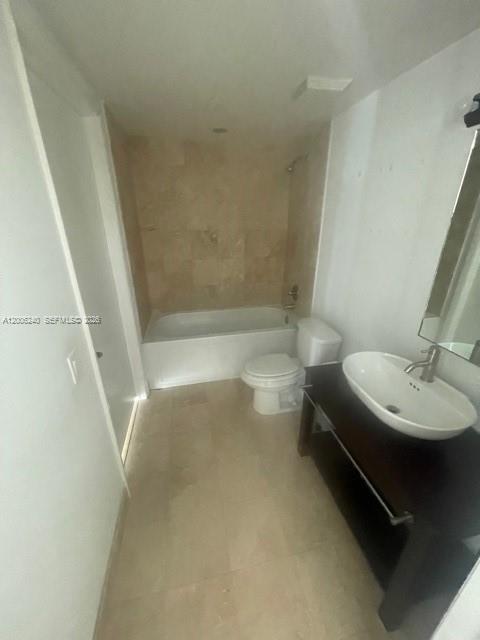 350 S Miami Ave #1112, Miami FL 33130