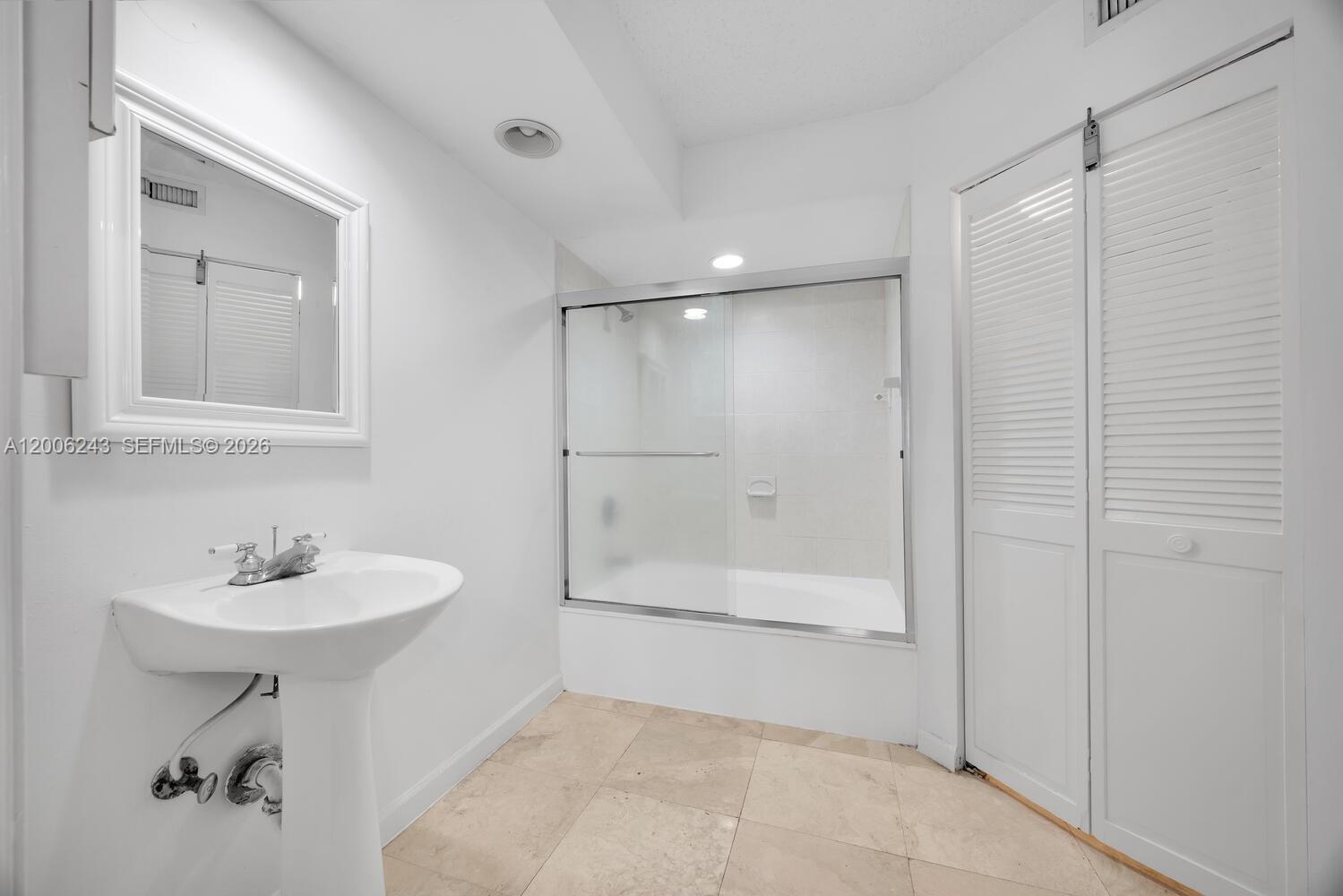 1280 S Alhambra Cir #2316, Coral Gables FL 33146