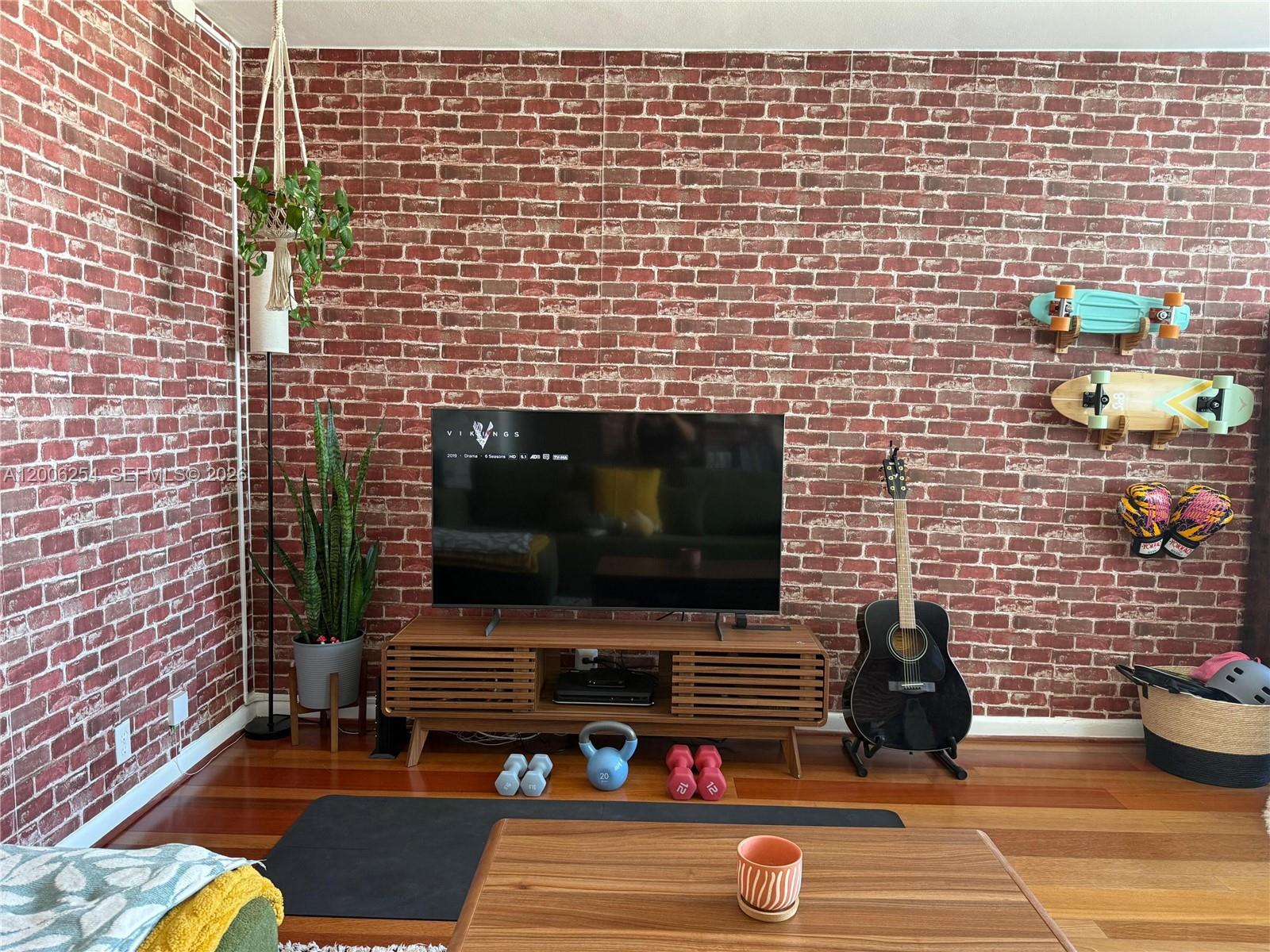 1000 West Ave #1105, Miami Beach FL 33139