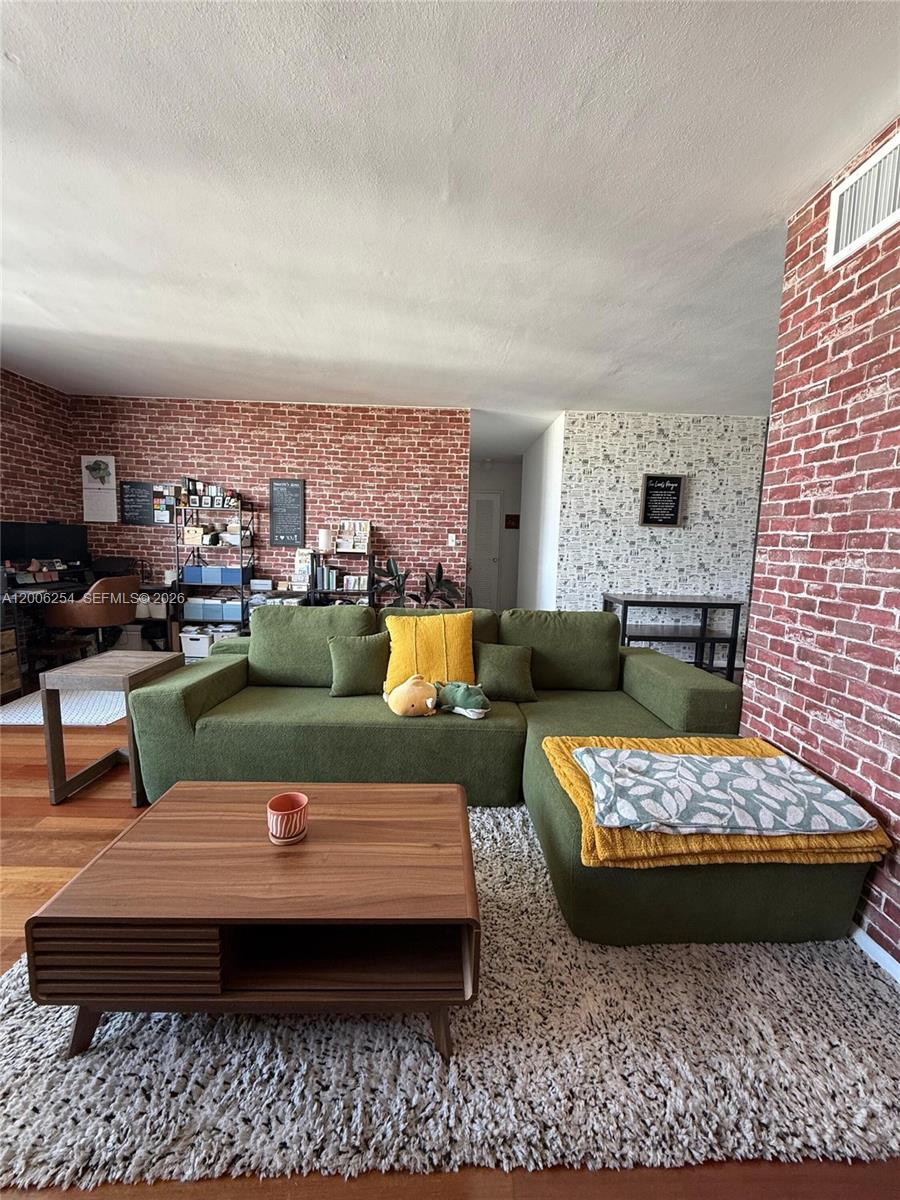 1000 West Ave #1105, Miami Beach FL 33139