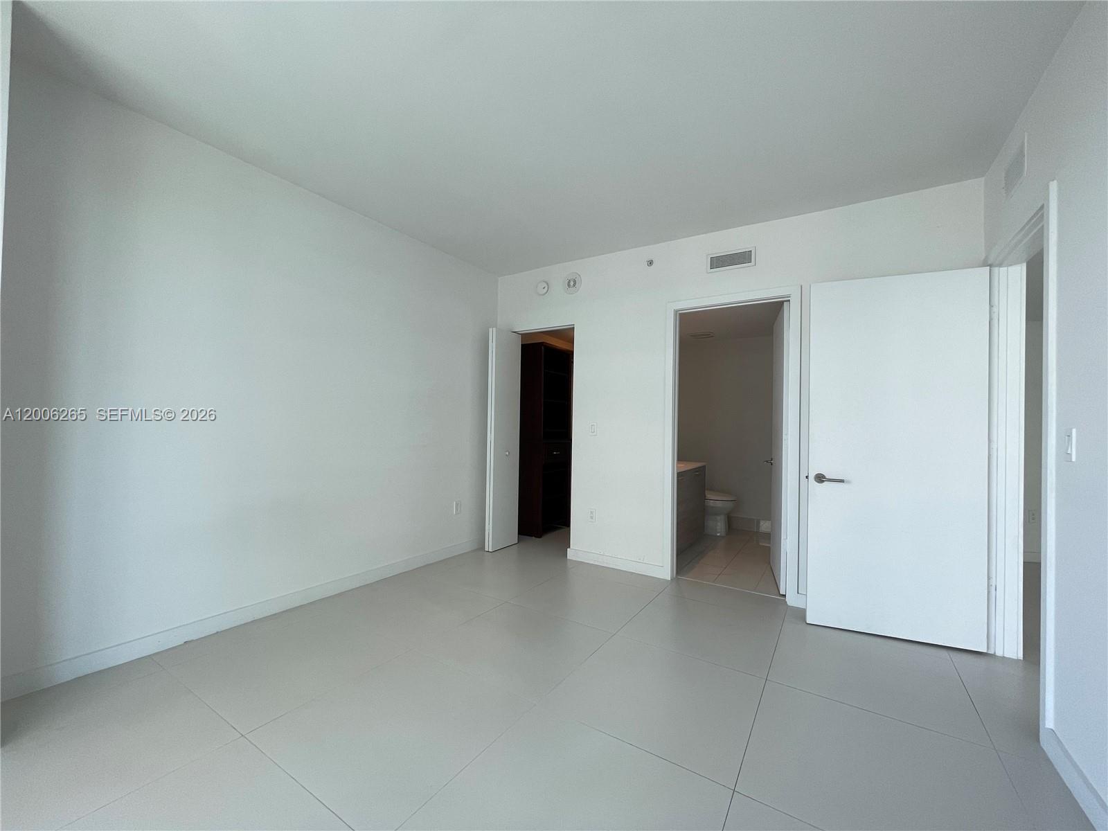 1300 S Miami Ave #2009, Miami FL 33131