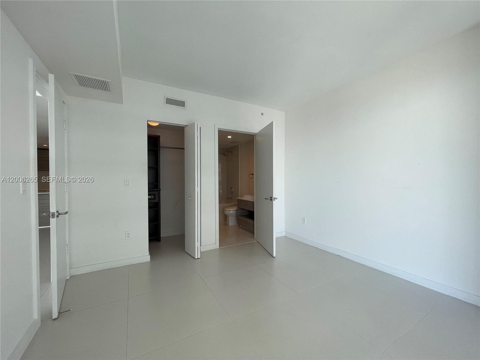 1300 S Miami Ave #2009, Miami FL 33131