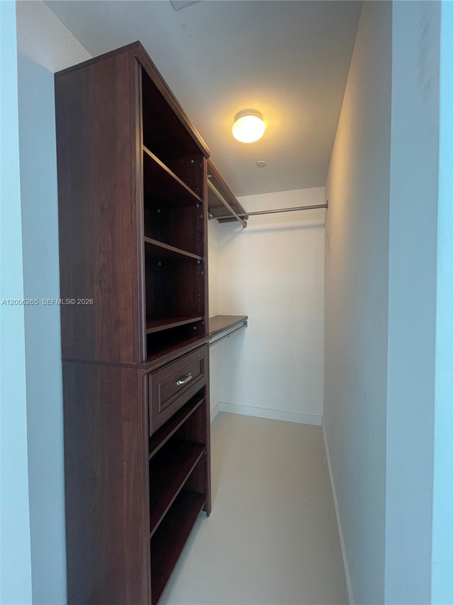 1300 S Miami Ave #2009, Miami FL 33131