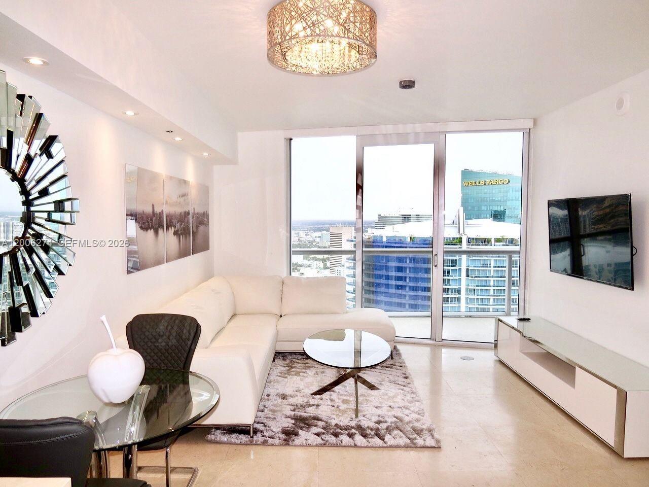 465 Brickell Ave #5704, Miami FL 33131