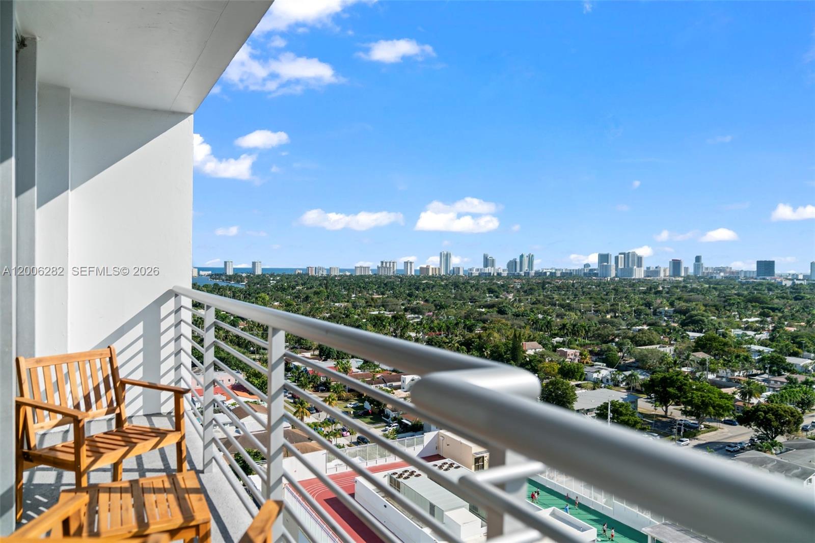 1720 Harrison St #1725, Hollywood FL 33020