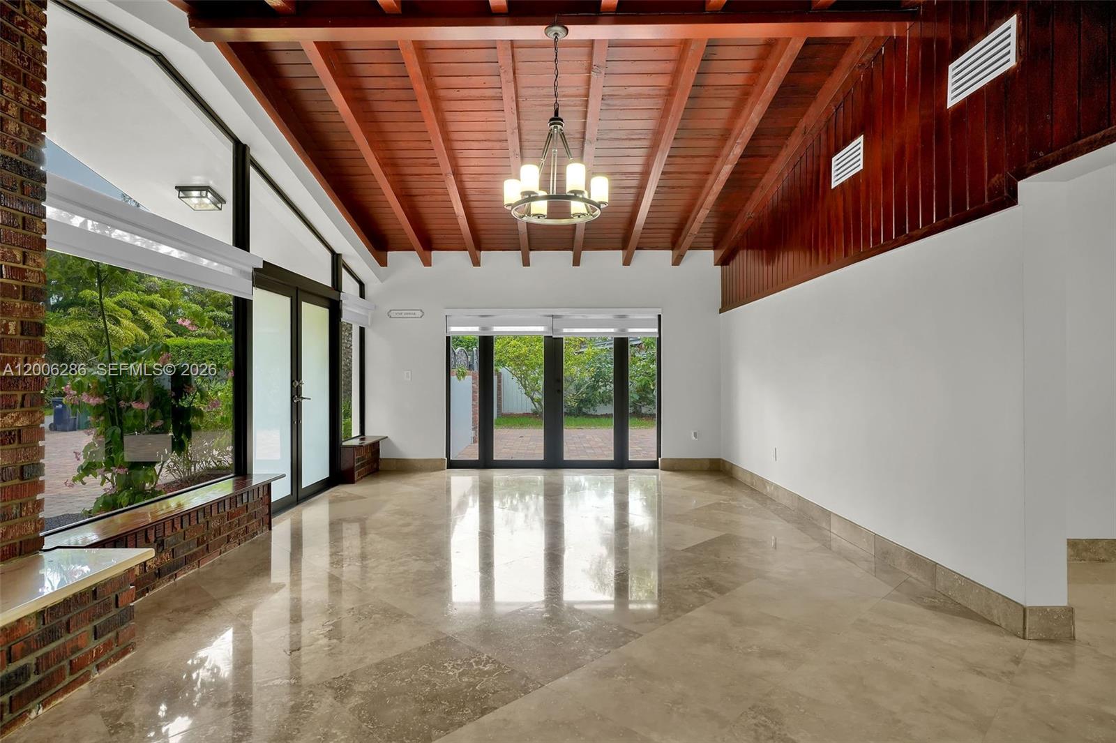 6820 SW 86th Ave, Miami FL 33143