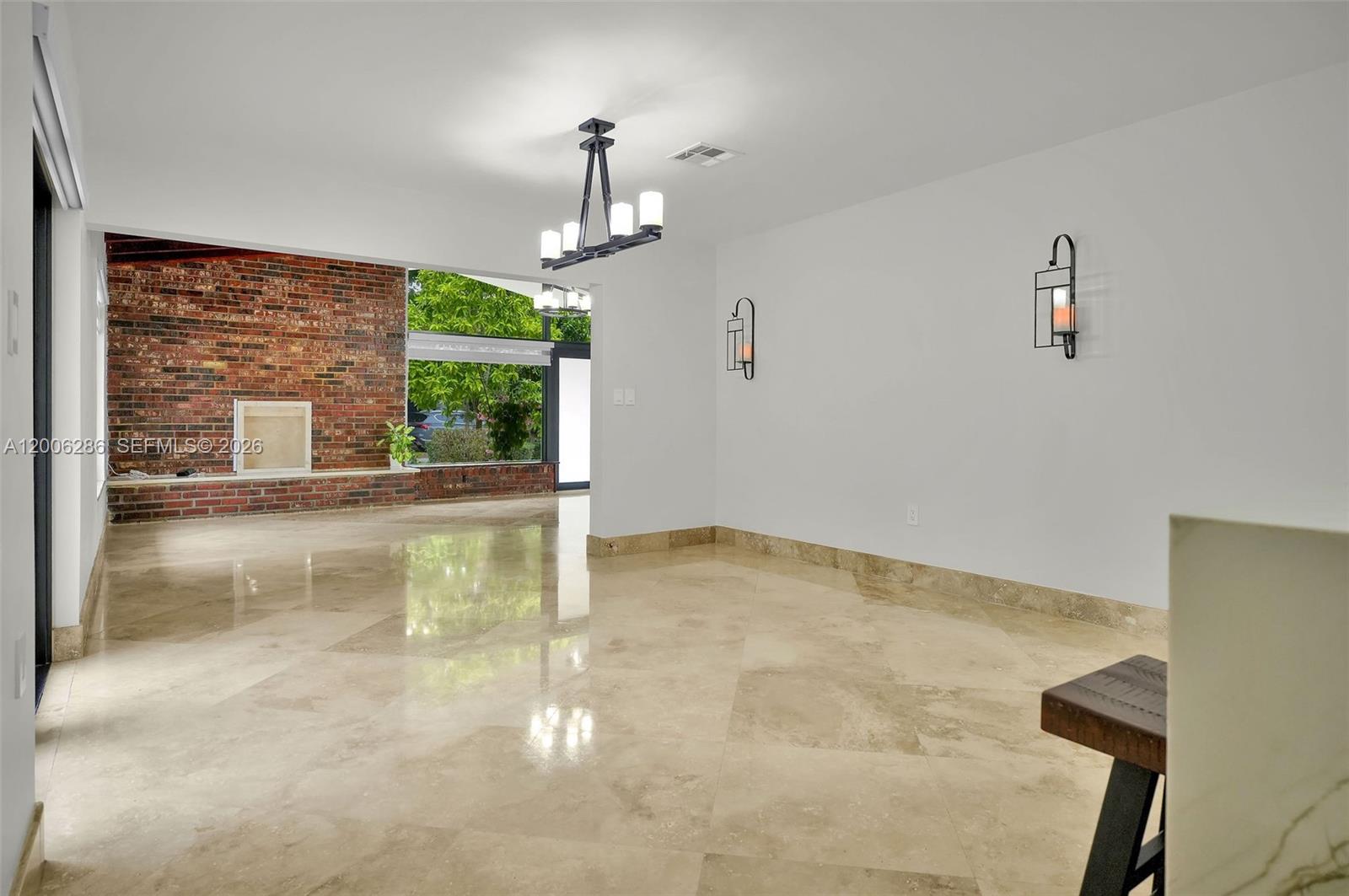 6820 SW 86th Ave, Miami FL 33143
