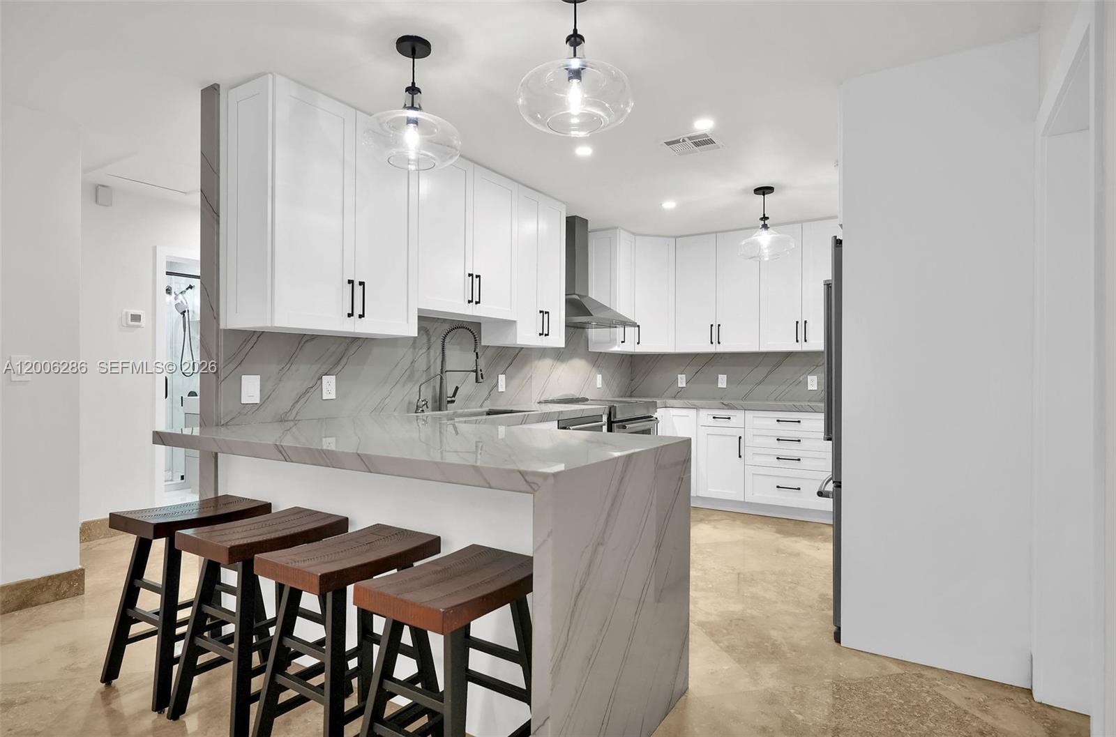 6820 SW 86th Ave, Miami FL 33143