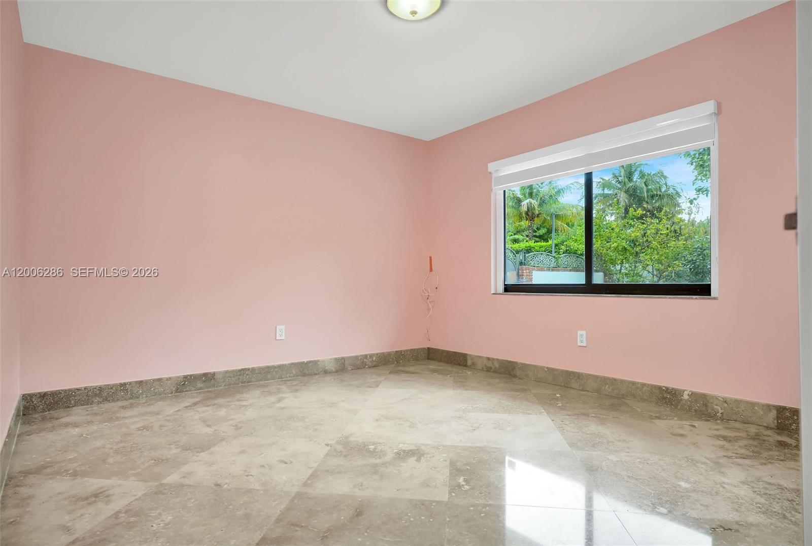 6820 SW 86th Ave, Miami FL 33143