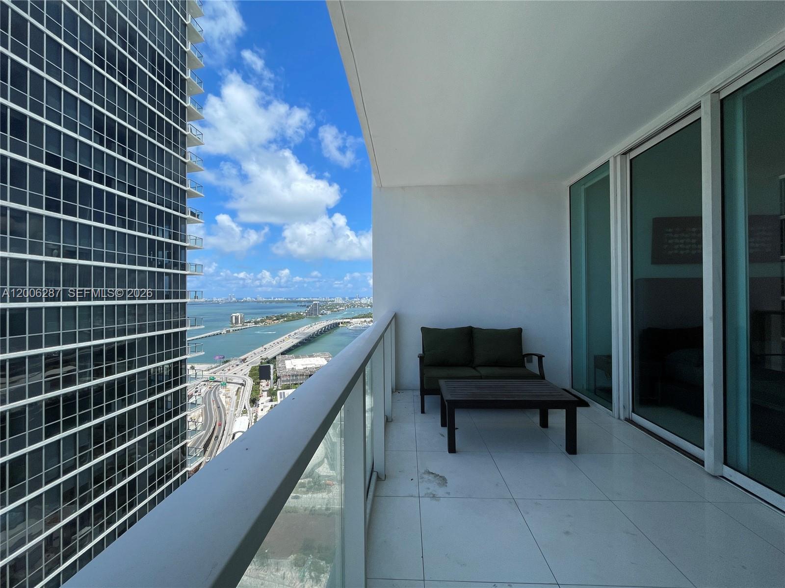 1040 Biscayne Blvd #3305, Miami FL 33132