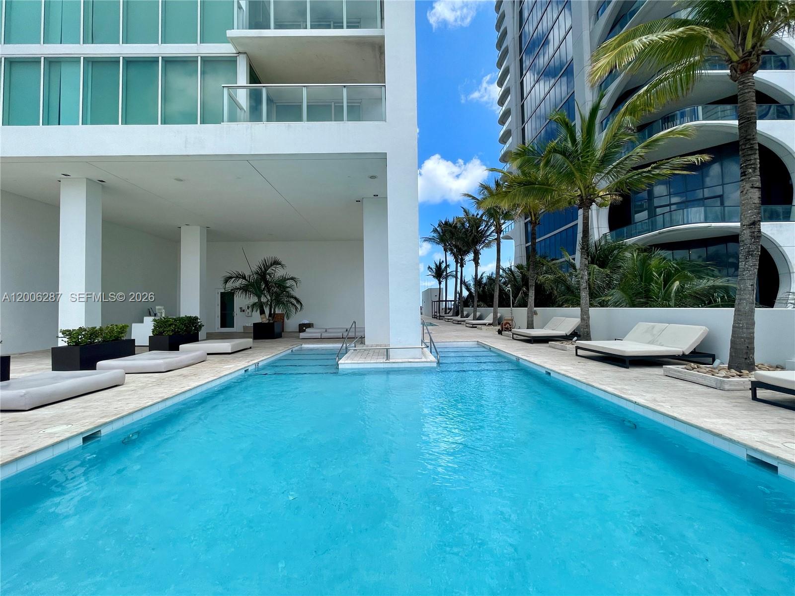 1040 Biscayne Blvd #3305, Miami FL 33132