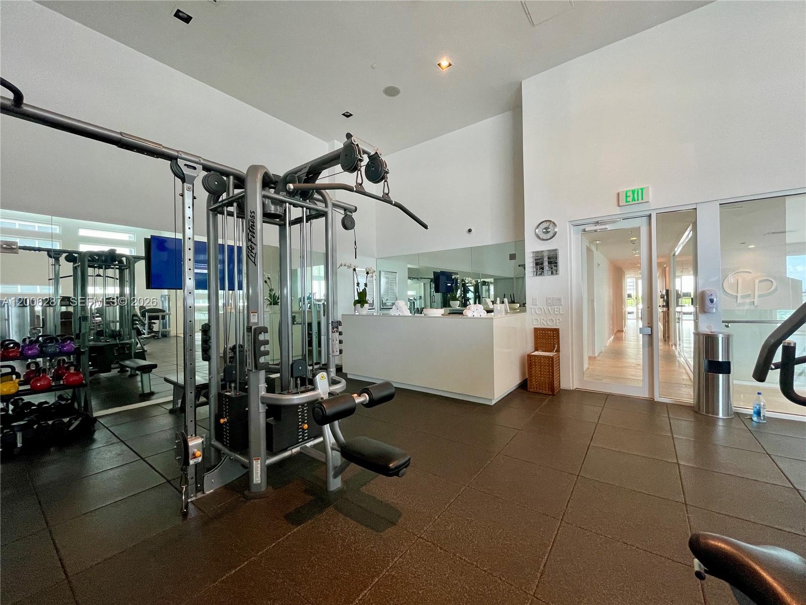 1040 Biscayne Blvd #3305, Miami FL 33132