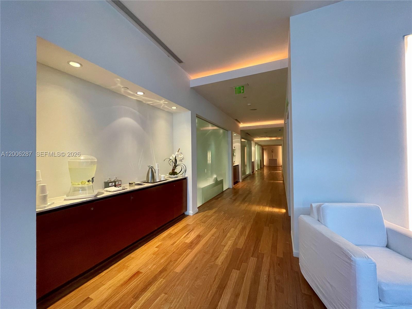 1040 Biscayne Blvd #3305, Miami FL 33132