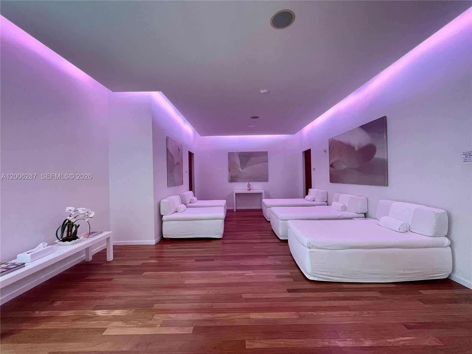 1040 Biscayne Blvd #3305, Miami FL 33132
