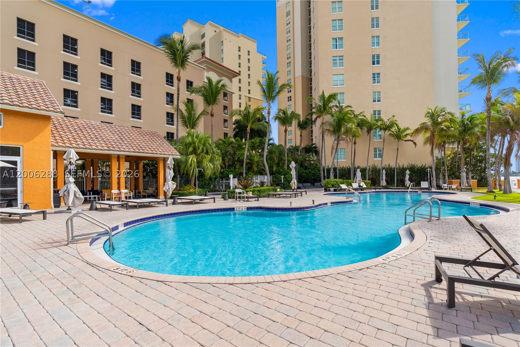 3330 NE 190th St #712, Aventura FL 33180